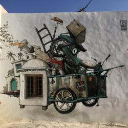 Erriadh ist nicht nur Sitz der Synagoge sondern auch bekannt für seine fantasievollen Streetart-Graffitis  - (c) Enric Boixadós